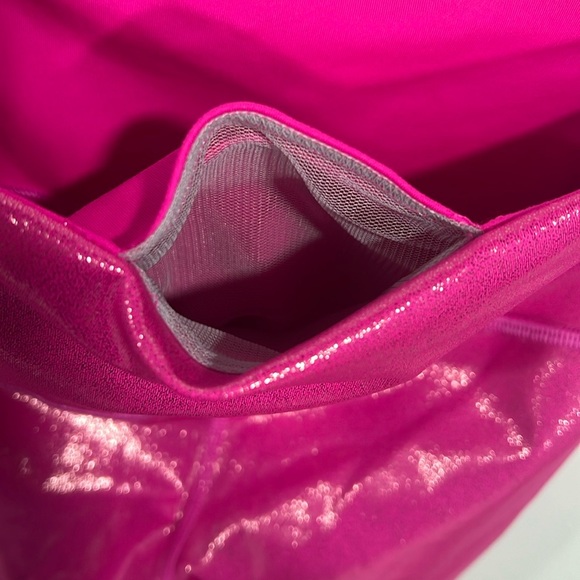 GAPFIT  BIKE SHORT PINK SIZE XS - Picture 4 of 8